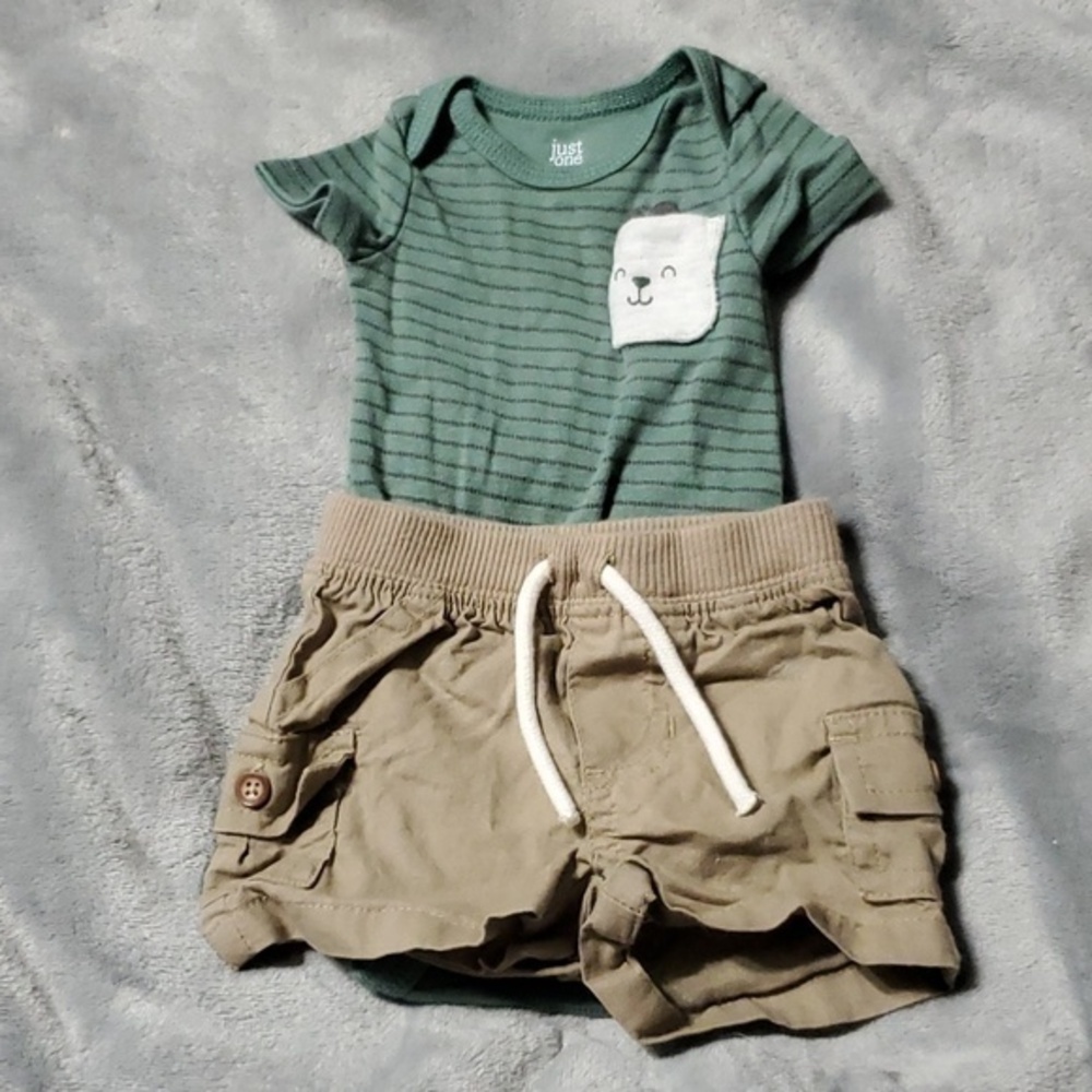 🐻   Carters short outfit